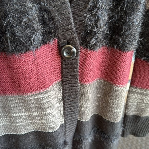 Beautiful TROUVE Black and Red Women's Long Cardigan Sweater - Picture 4 of 8